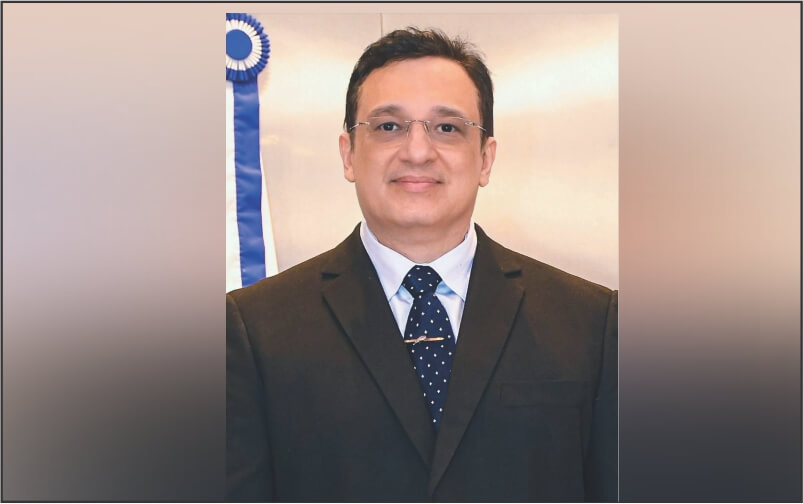 África: Baobá ao pôr do sol, símbolo de ancestralidade e memória na coluna do Dr. Ronald Campos