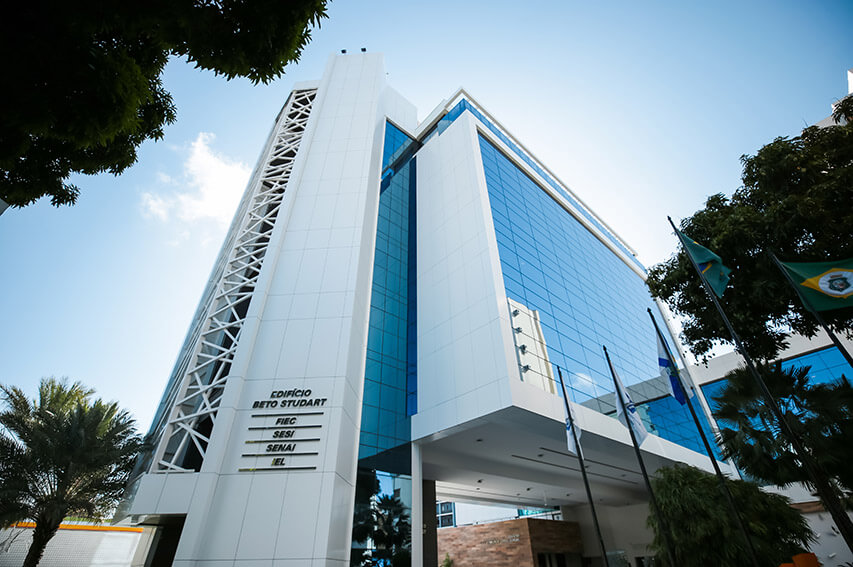 Ricardo Cavalcante, Presidente da FIEC, em destaque sobre a nova consciência da indústria cearense.